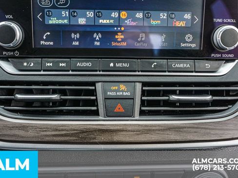 Used 2025 Nissan Altima 2.5 SV image 40