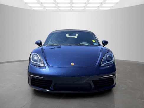 Used 2019 Porsche 718 Boxster RWD image 2