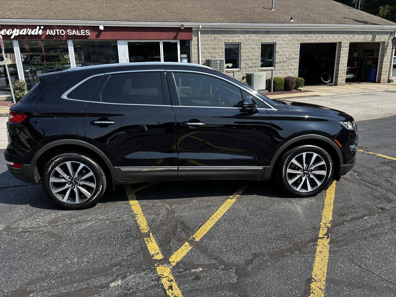 Used 2019 Lincoln MKC Reserve w/ MKC Climate Package AWD/4WD image 8