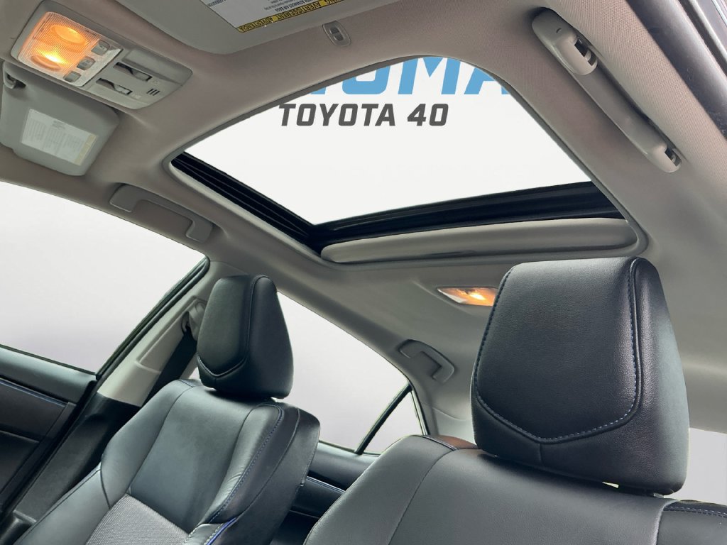 Used 2018 Toyota Corolla SE w/ SE Premium Package FWD image 21