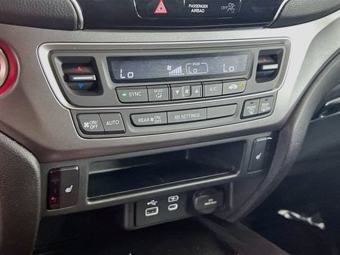 Certified 2024 Honda Passport EX-L image 16