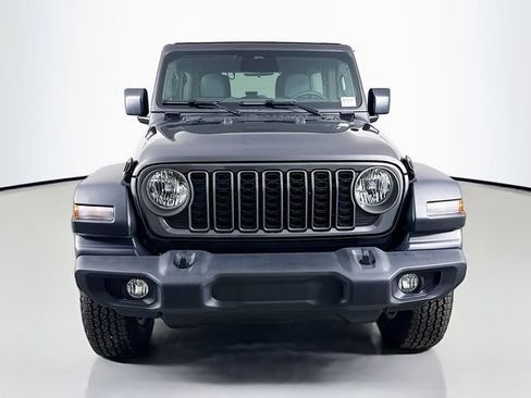 Used 2026 Jeep Wrangler Unlimited Sport AWD/4WD image 2
