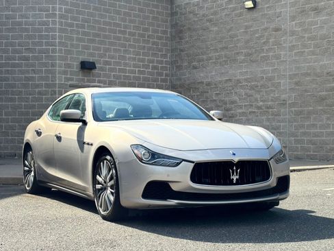 Used 2015 Maserati Ghibli S Q4 AWD/4WD image 3
