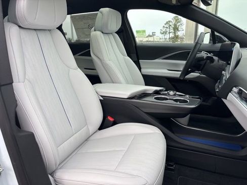 New 2026 Cadillac Lyriq Sport w/ LPO, Floor Liner Package image 31