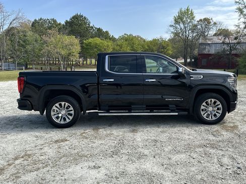 Used 2025 GMC Sierra 1500 Denali image 4