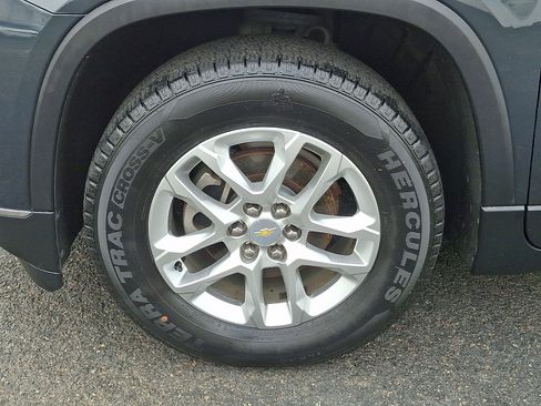 Used 2019 Chevrolet Traverse LT FWD image 27