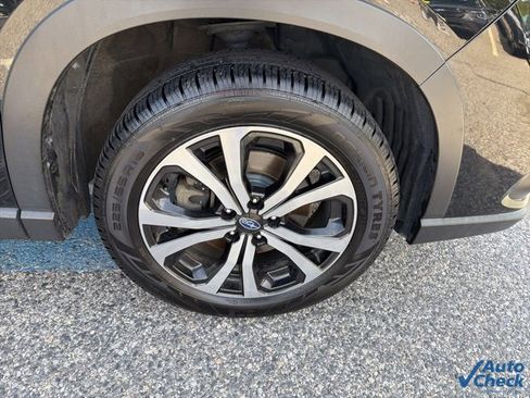 Used 2023 Subaru Forester Limited image 18