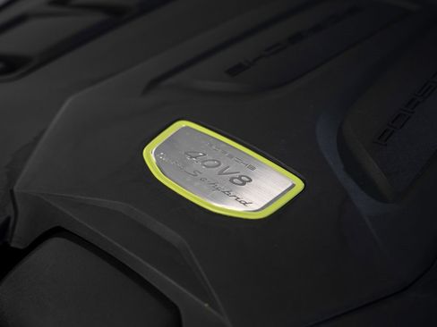 Used 2022 Porsche Cayenne Turbo S image 65