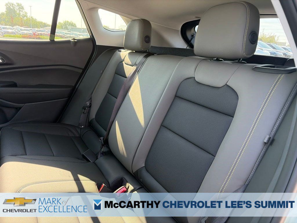 New 2026 Chevrolet Trax ACTIV w/ Driver Confidence Package FWD image 37