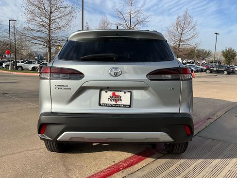 New 2026 Toyota Corolla Cross LE image 6