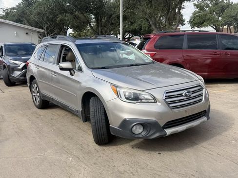 Used 2015 Subaru Outback 2.5i Limited AWD/4WD image 3