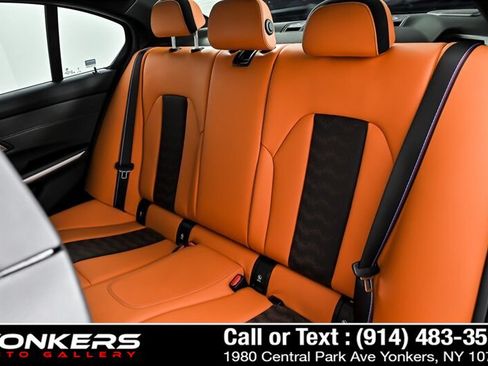 Used 2023 BMW M3 Competition AWD/4WD image 10