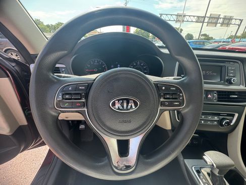 Used 2016 Kia Optima LX FWD image 8