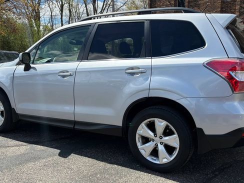 Used 2014 Subaru Forester 2.5i Limited AWD/4WD image 6