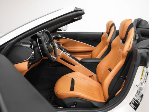 Certified 2024 Ferrari Roma Spider image 63