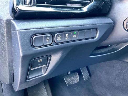 Used 2023 Acura MDX SH-AWD w/ Technology Package image 32