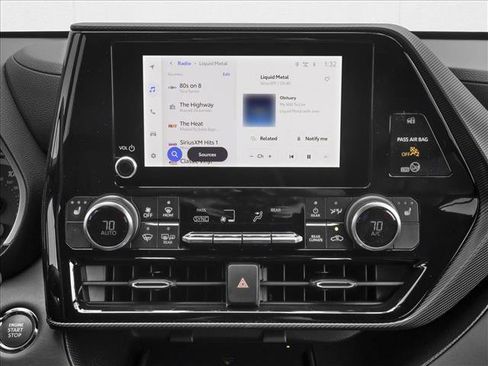 New 2026 Toyota Highlander XSE image 7