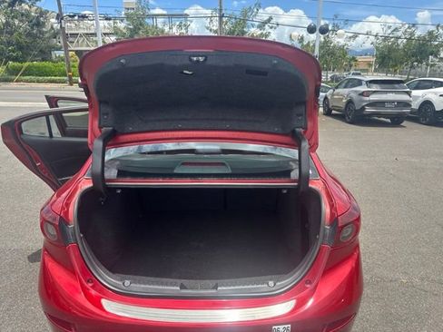 Used 2017 MAZDA MAZDA3 Sport w/ Preferred Equipment Package FWD image 9