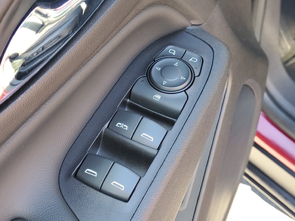 Used 2018 Chevrolet Equinox Premier FWD image 22