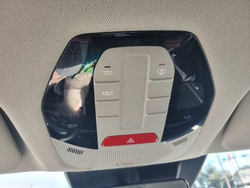 Used 2025 Kia K4 LXS image 21