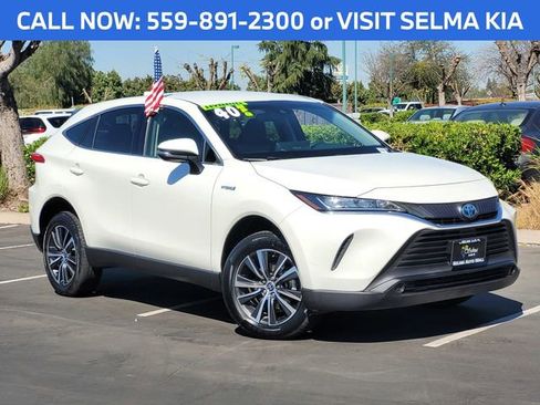 Used 2021 Toyota Venza LE w/ Carpet Mat Package (TMS) image 2