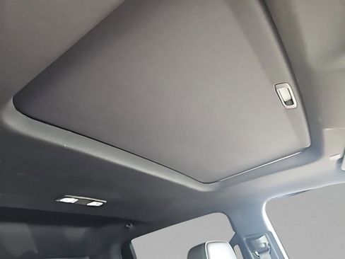 Used 2024 GMC Sierra 3500 Denali w/ Denali Reserve Package image 33