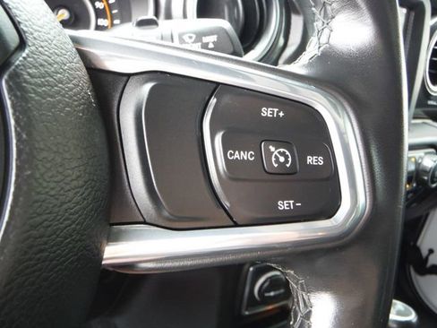 Certified 2021 Jeep Wrangler Unlimited Sahara AWD/4WD image 39