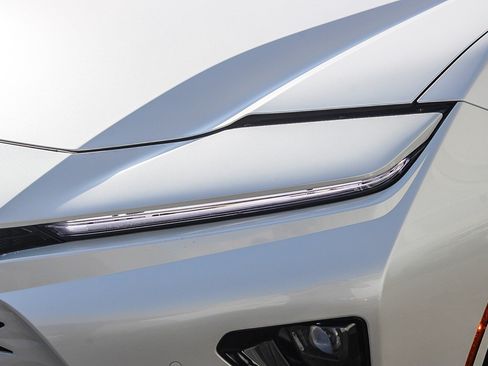 New 2026 Toyota Crown Signia AWD/4WD image 5