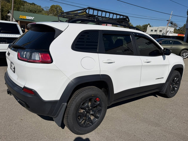 Used 2022 Jeep Cherokee Latitude w/ Trailer Tow Group AWD/4WD image 8
