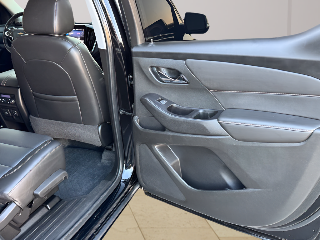 Used 2020 Chevrolet Traverse Premier w/ Redline Edition FWD image 29