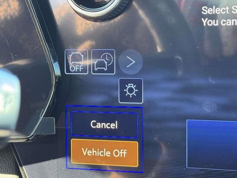 New 2026 Chevrolet Equinox EV LT image 18