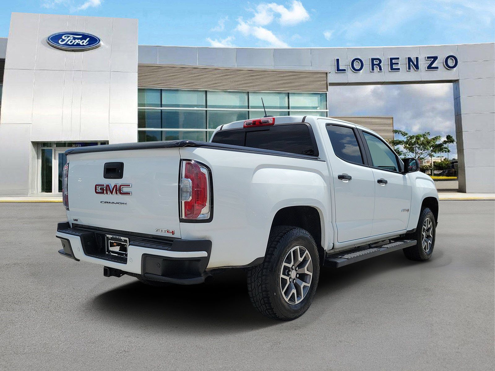 Used 2021 GMC Canyon AT4 w/ Trailering Package AWD/4WD image 5