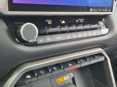 Used 2024 Toyota Tundra Limited w/ TRD Off-Road Package image 21