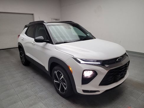 Used 2021 Chevrolet TrailBlazer RS FWD image 13