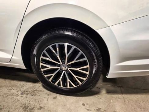 Used 2019 Volkswagen Jetta R-Line image 52