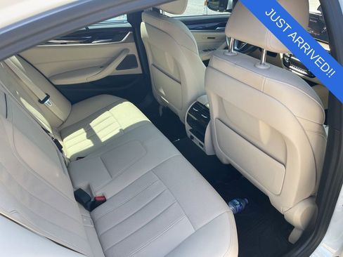 Used 2023 BMW 530i w/ Executive Package RWD image 10