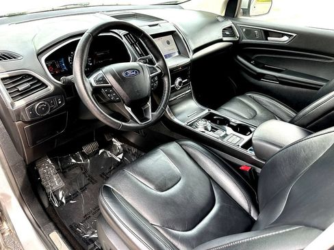 Used 2020 Ford Edge Titanium AWD/4WD image 12