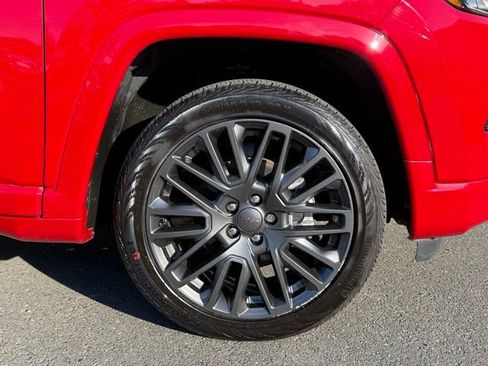 Certified 2022 Jeep Compass Limited image 21