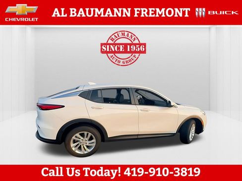 Used 2025 Buick Envista Preferred w/ Convenience I Package image 8