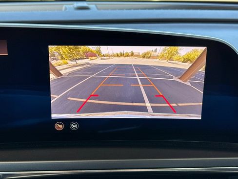 Used 2024 Cadillac Lyriq Tech RWD image 31