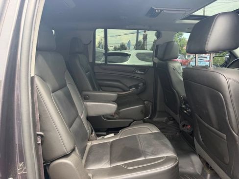 Used 2015 Chevrolet Suburban LT AWD/4WD image 32