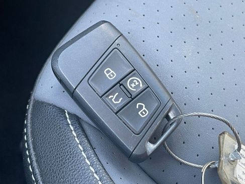 Used 2025 Volkswagen Jetta SE image 23