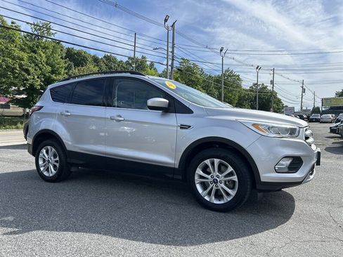 Used 2018 Ford Escape SEL AWD/4WD image 3