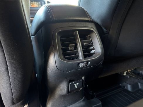 Used 2016 Jeep Cherokee Latitude image 19