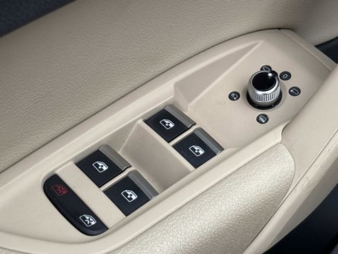 Used 2018 Audi Q5 2.0T Premium Plus w/ Premium Plus Package image 14