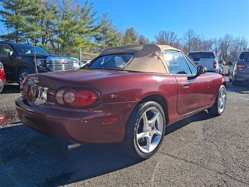 Used 2003 MAZDA MX-5 Miata image 10