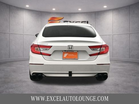 Used 2018 Honda Accord EX image 5