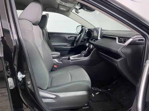 Certified 2024 Toyota RAV4 XLE FWD image 8