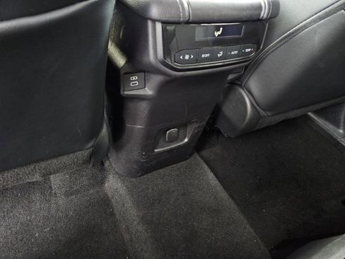 Used 2025 Toyota Grand Highlander AWD image 12