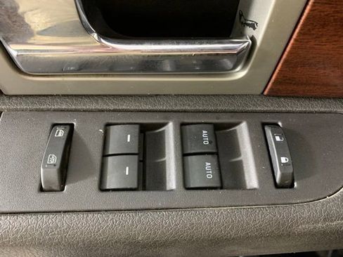 Used 2014 Ford F150 King Ranch w/ King Ranch Luxury Package AWD/4WD image 30